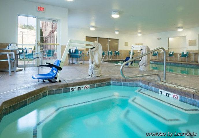Towneplace Suites Поукателоу Екстериор снимка