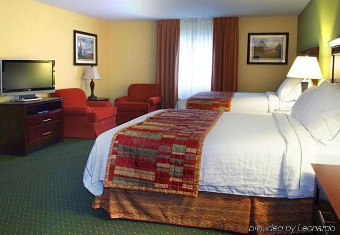 Towneplace Suites Поукателоу Стая снимка